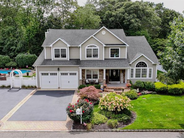 6 Hearthstone Lane, Nesconset NY 11767