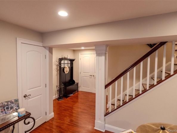 6 Hearthstone Lane, Nesconset NY 11767