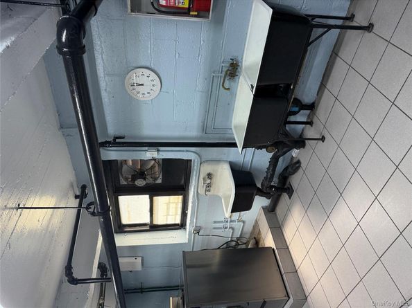 11230 Northern Boulevard 4G, Corona NY 11368