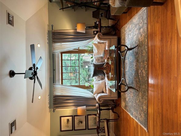 38-47 Douglaston Parkway, Flushing NY 11363
