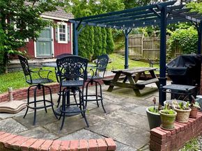38-47 Douglaston Parkway, Flushing NY 11363