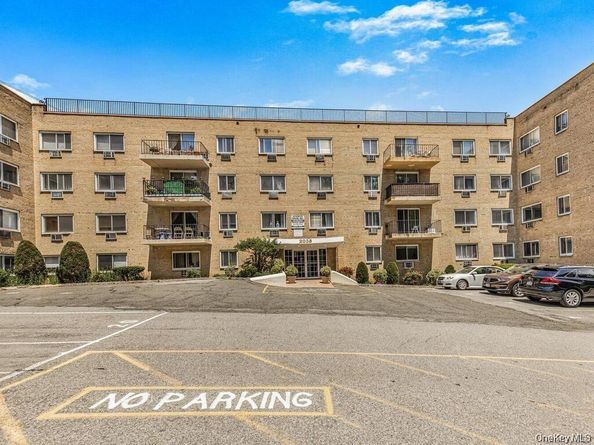 2035 Central Park Avenue 1M, Yonkers NY 10710