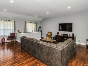 5 Meadowfield Lane, Glen Cove NY 11542