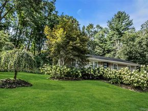 5 Meadowfield Lane, Glen Cove NY 11542