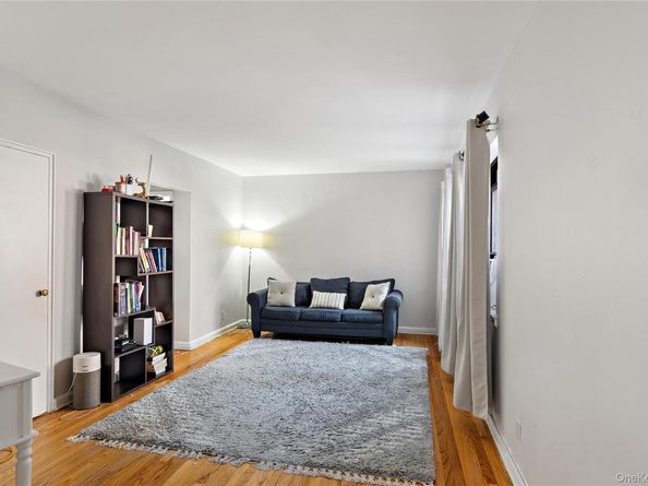 55A Ehrbar Avenue 2G, Mount Vernon NY 10552