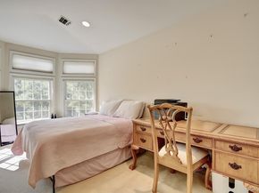 18 Hamlet Drive, Plainview NY 11803