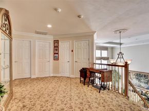 18 Hamlet Drive, Plainview NY 11803