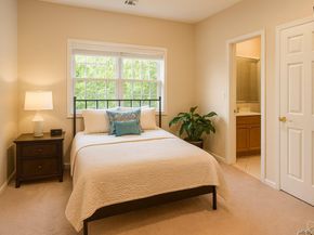 18 Hamlet Drive, Plainview NY 11803