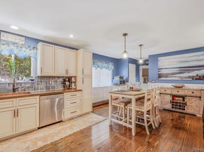 3 Emily Court, Hampton Bays NY 11946