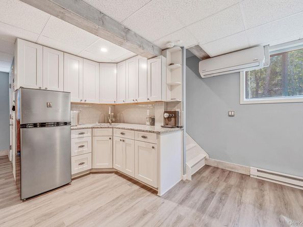3 Emily Court, Hampton Bays NY 11946
