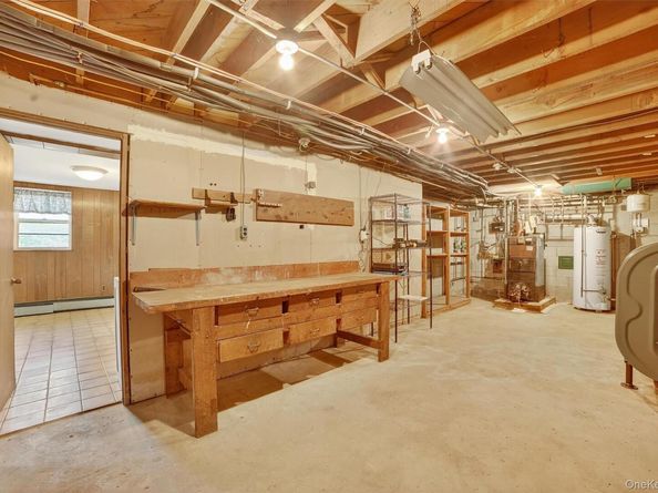 60 Eton Road, Thornwood NY 10594