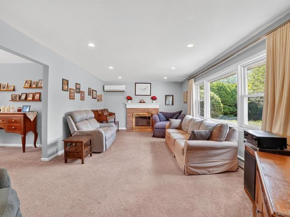 60 Eton Road, Thornwood NY 10594