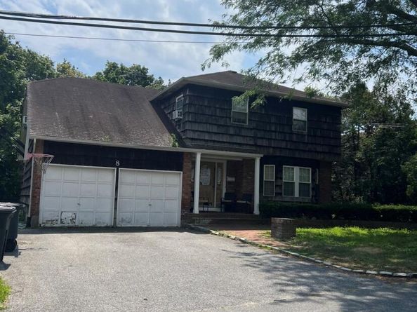 8 Ventana Court, Lawrence NY 11559