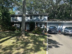 3 Wedgewood Court, Miller Place NY 11764