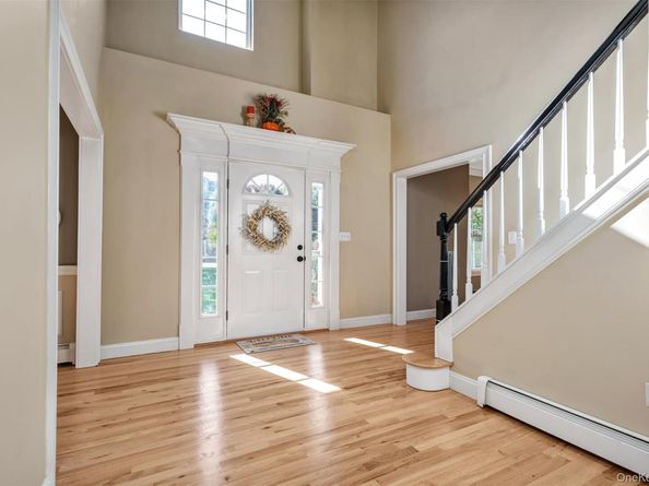 2 Derby Court, Aquebogue NY 11931