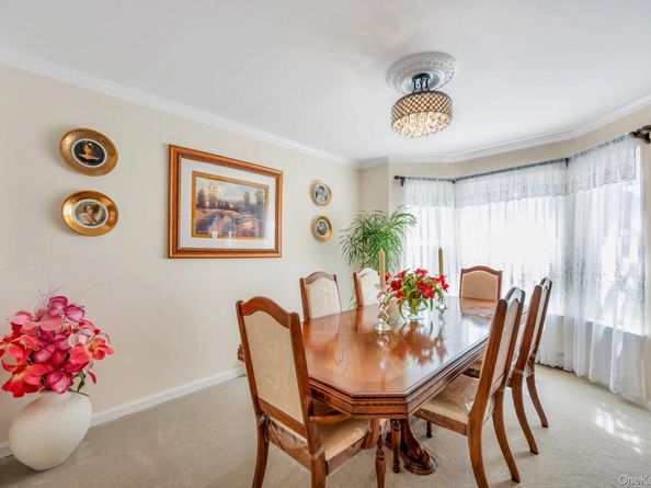 4 Vera Court, Centereach NY 11720