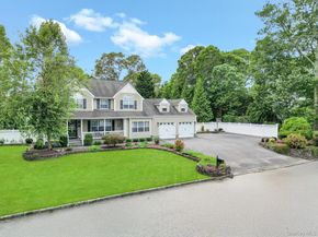 4 Vera Court, Centereach NY 11720