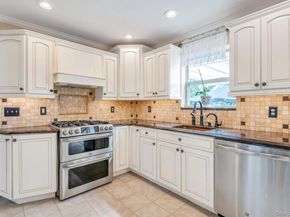 4 Vera Court, Centereach NY 11720