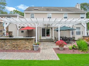 4 Vera Court, Centereach NY 11720