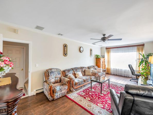 4 Vera Court, Centereach NY 11720