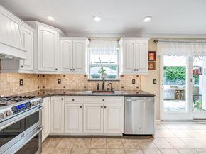 4 Vera Court, Centereach NY 11720