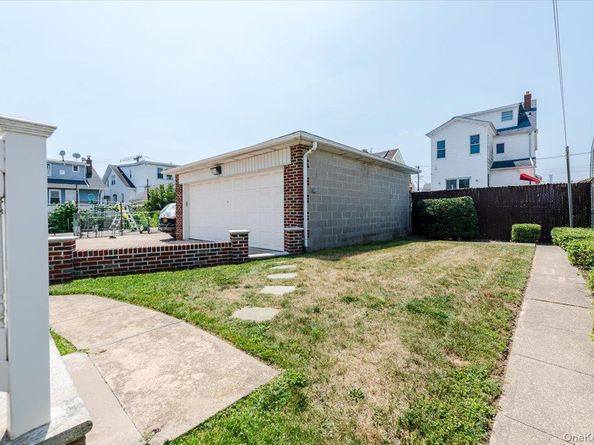 161-40 99th Street, Howard Beach NY 11414
