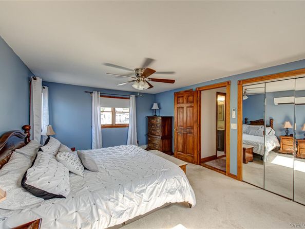 157 W 19th Street, Deer Park NY 11729