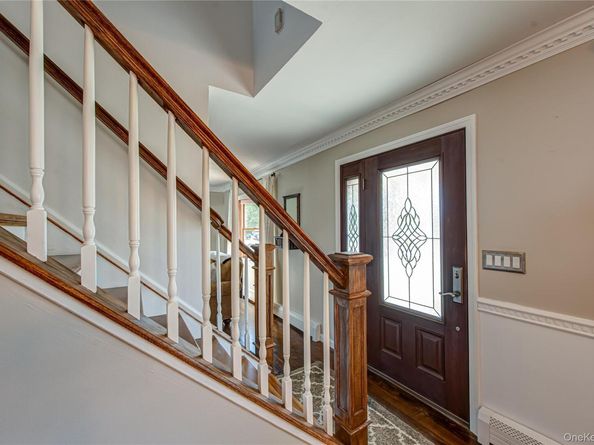 157 W 19th Street, Deer Park NY 11729