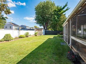157 W 19th Street, Deer Park NY 11729
