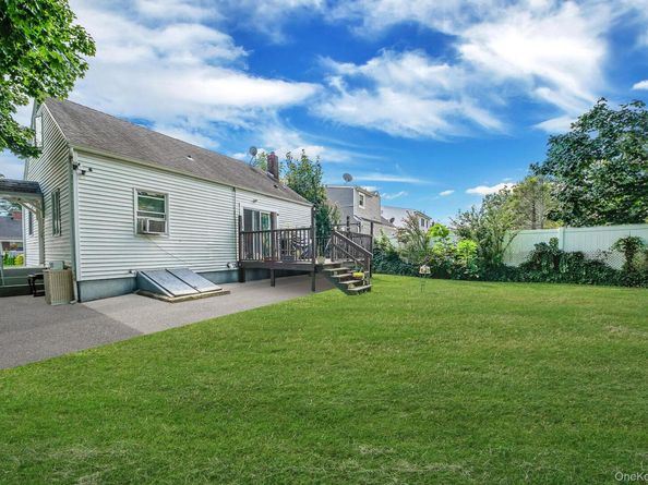 107 E 9th Street, Huntington Station NY 11746