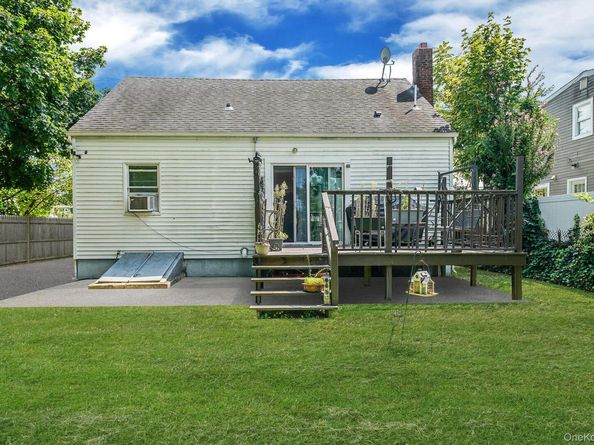 107 E 9th Street, Huntington Station NY 11746