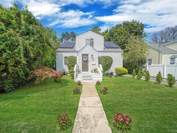 107 E 9th Street, Huntington Station NY 11746