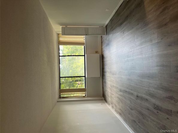 2 Bay Club Drive 3H, Bayside NY 11360