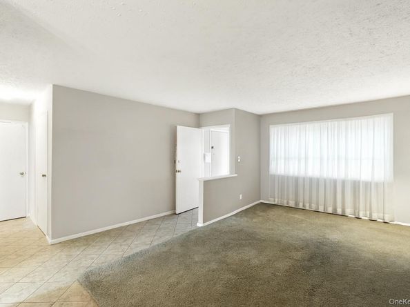 15-63 212 Street 154, Bayside NY 11360