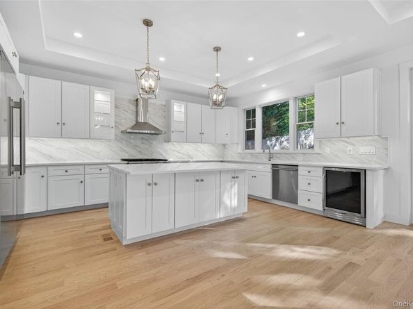 5 Pepperday Avenue, Port Washington NY 11050