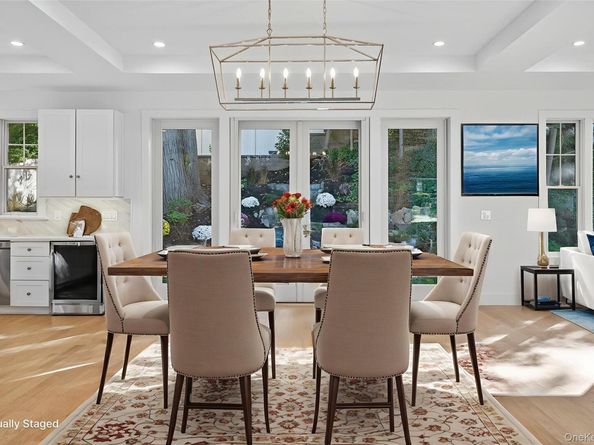 5 Pepperday Avenue, Port Washington NY 11050