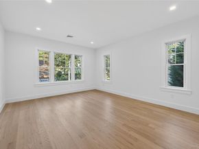 5 Pepperday Avenue, Port Washington NY 11050