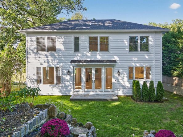 5 Pepperday Avenue, Port Washington NY 11050
