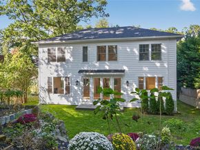 5 Pepperday Avenue, Port Washington NY 11050
