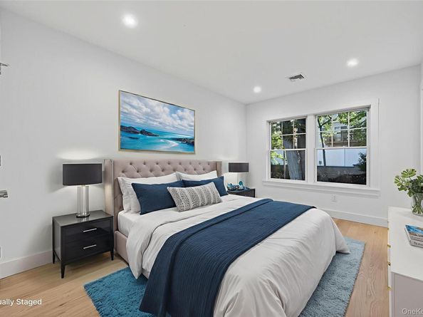5 Pepperday Avenue, Port Washington NY 11050