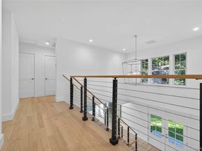 5 Pepperday Avenue, Port Washington NY 11050