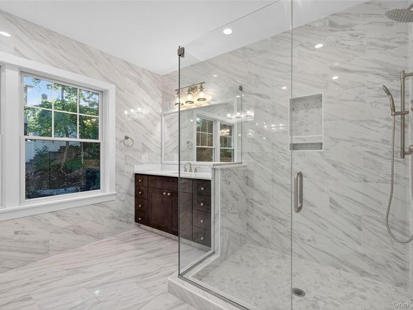 5 Pepperday Avenue, Port Washington NY 11050