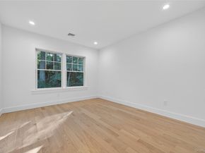5 Pepperday Avenue, Port Washington NY 11050