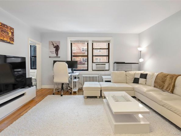 68 E Hartsdale Avenue 2G, Hartsdale NY 10530