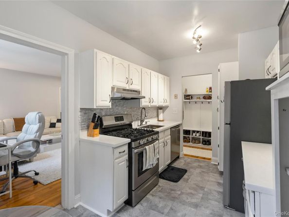 68 E Hartsdale Avenue 2G, Hartsdale NY 10530
