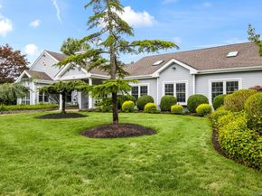 29 Erin Lane, East Setauket NY 11733