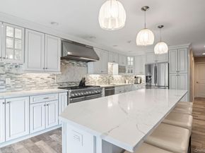 29 Erin Lane, East Setauket NY 11733