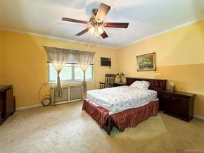 6073 71 Street, Maspeth NY 11378