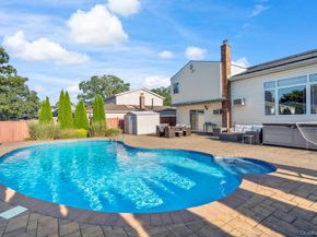 3 Maison Drive, Holbrook NY 11741