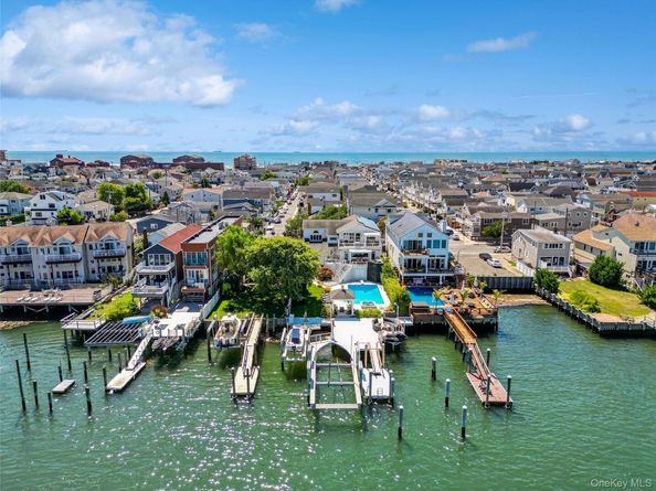 821 W Park Avenue, Long Beach NY 11561